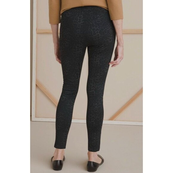 Chico's Animal Print Ponte Legging Size 12 / Large - Picture 8 of 8